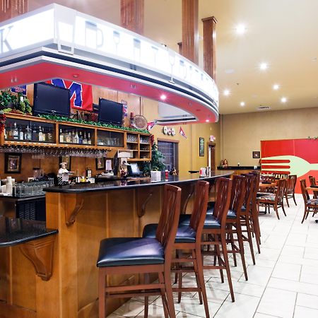 Holiday Inn Hotels Batesville By Ihg Exteriör bild